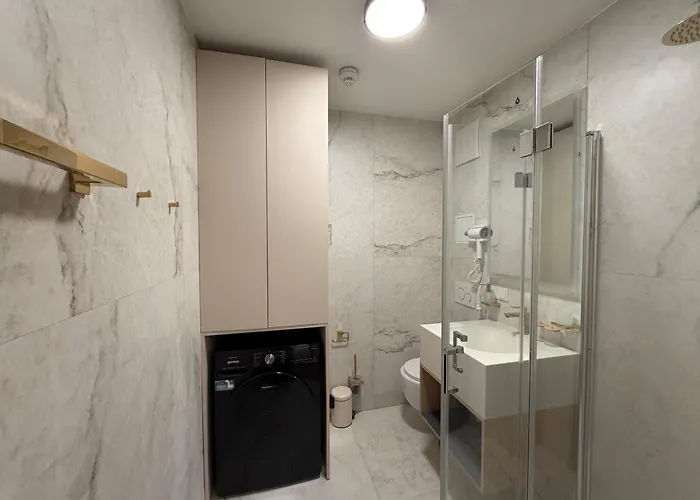 Daire Luxury Modern Near Metro
