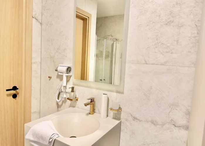Daire Luxury Modern Near Metro Viyana