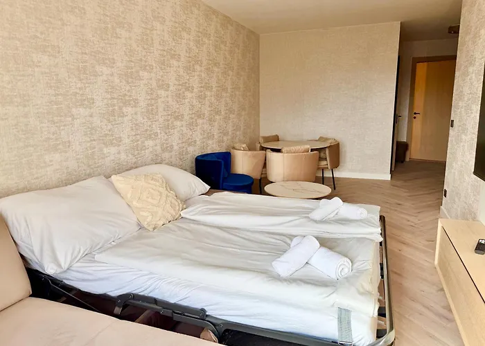 Luxury Modern Near Metro Appartement *